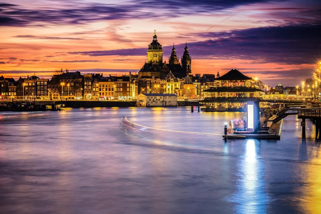 Unique Hotelboat Botel Lena Maria Амстердам